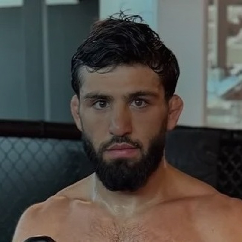 Получит ли Арман Царукян титульный бой UFC до 31 декабря 2026?